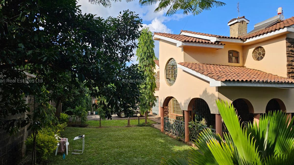 5 Bed House with En Suite in Membley - 13