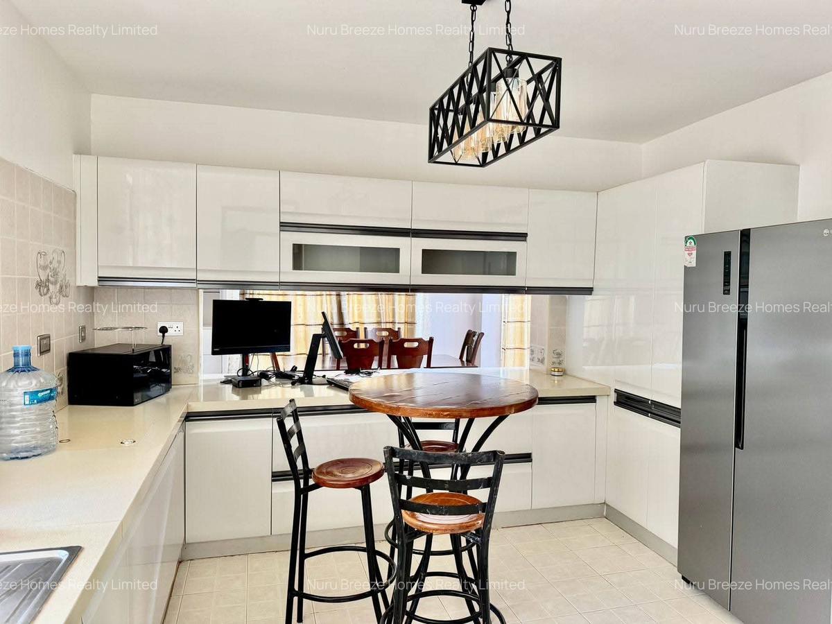 4 Bed Townhouse with En Suite in Runda - 3