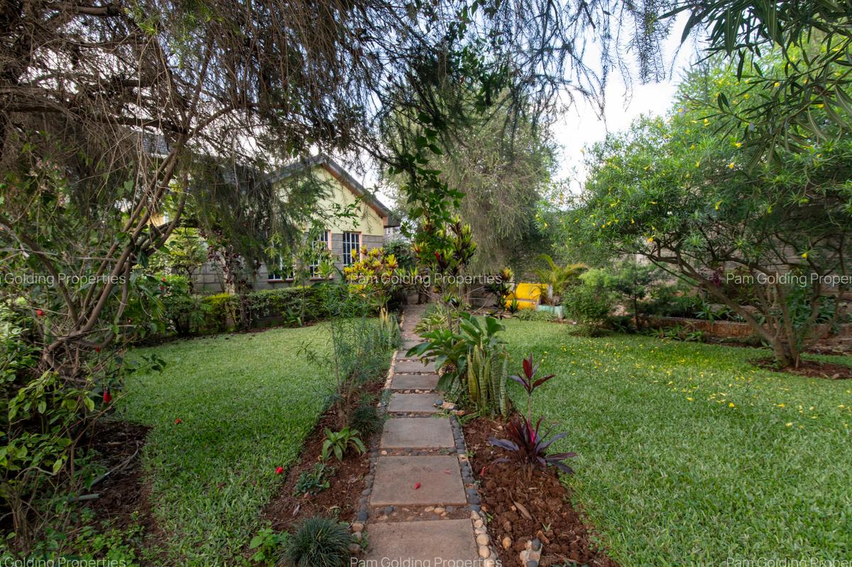 5 Bed House in Syokimau - 17