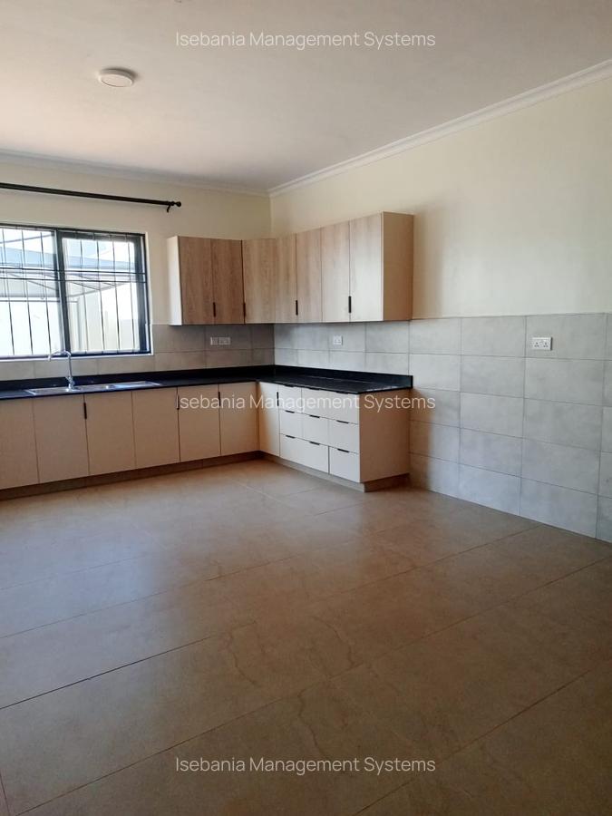 6 Bed House with En Suite at - 6