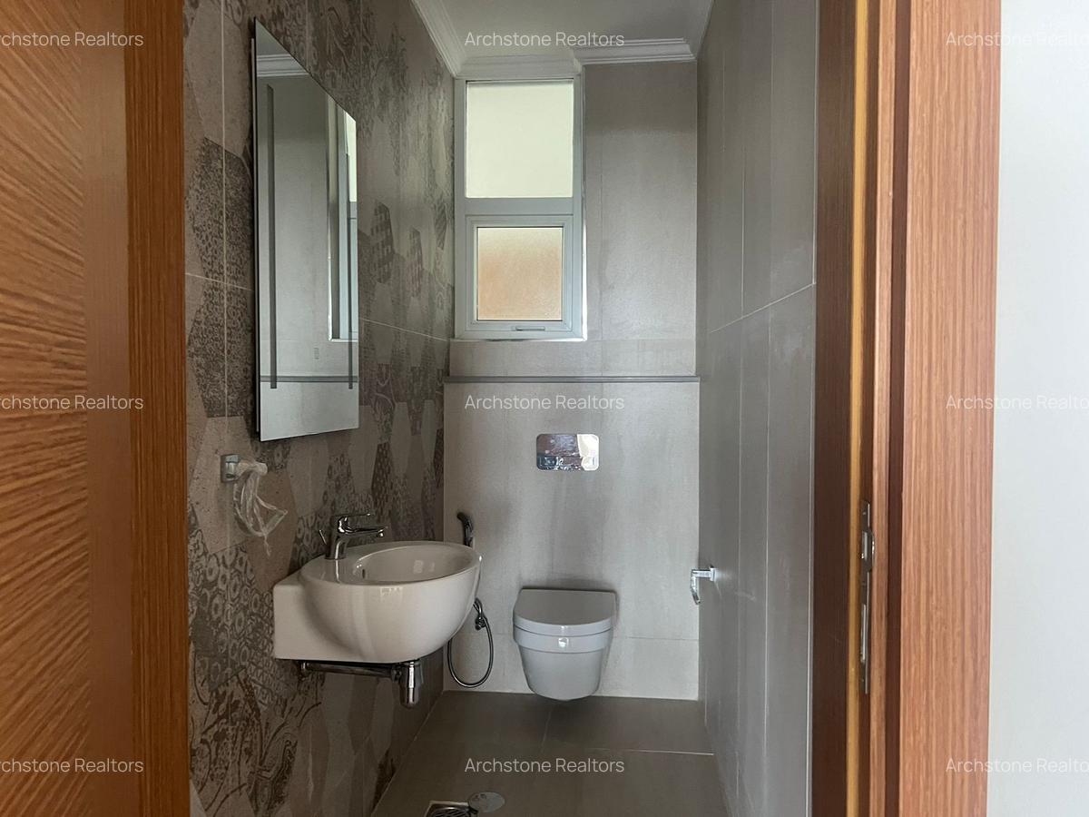 3 Bed Apartment with En Suite in Parklands - 3