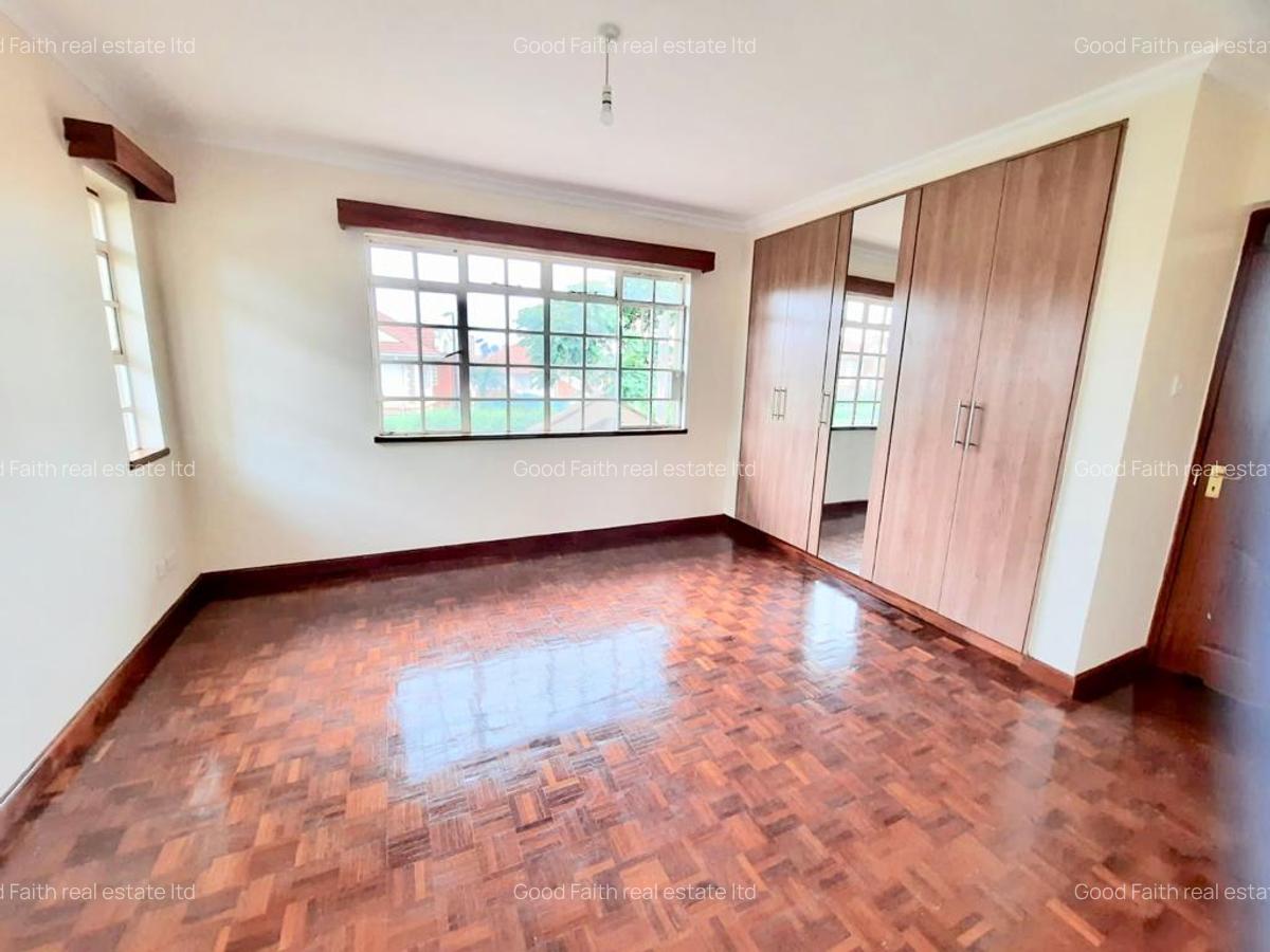 4 Bed Townhouse with En Suite in Kiambu Road - 5