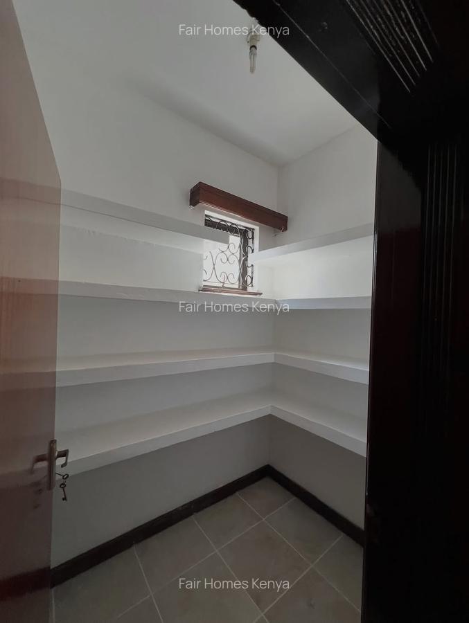 5 Bed Townhouse with En Suite at Kirichwa Road - 7