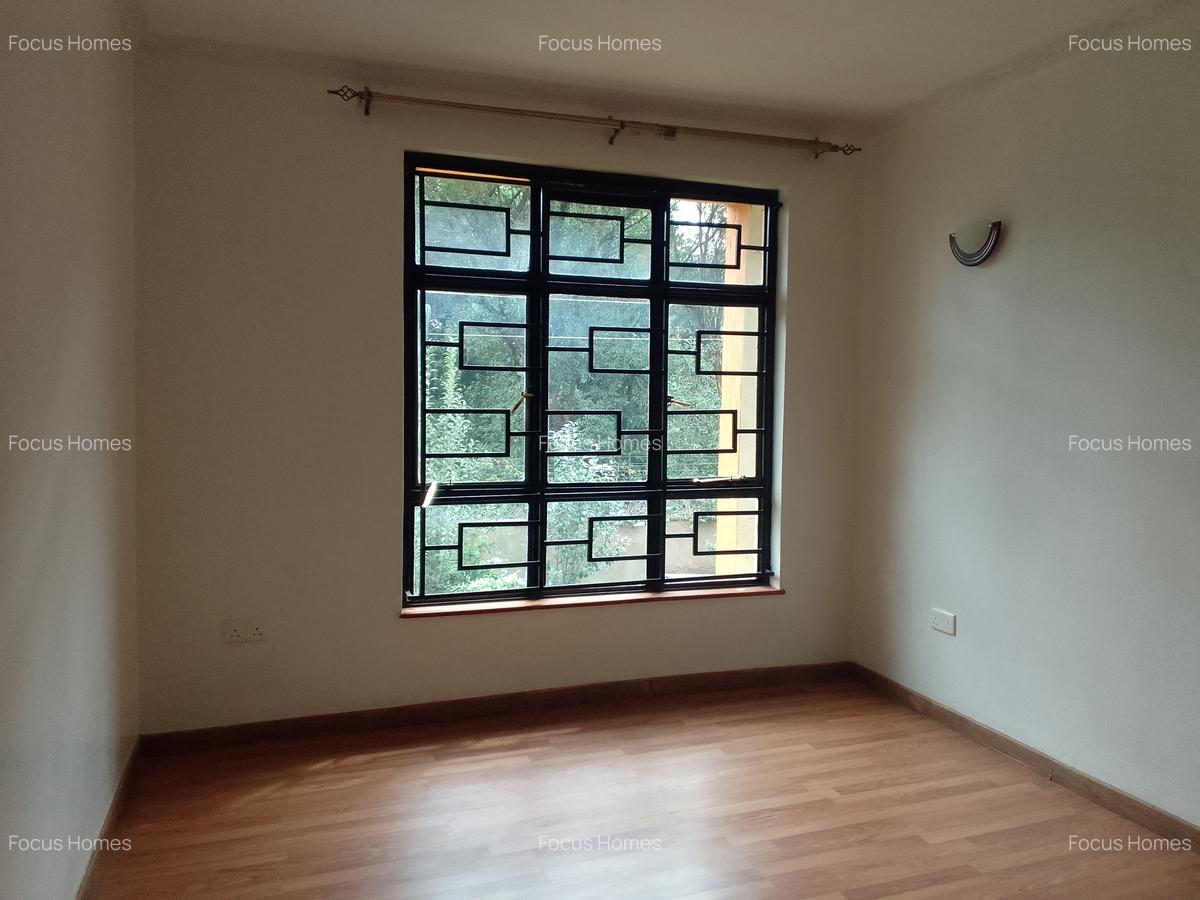 5 Bed Townhouse with En Suite in Lavington - 8