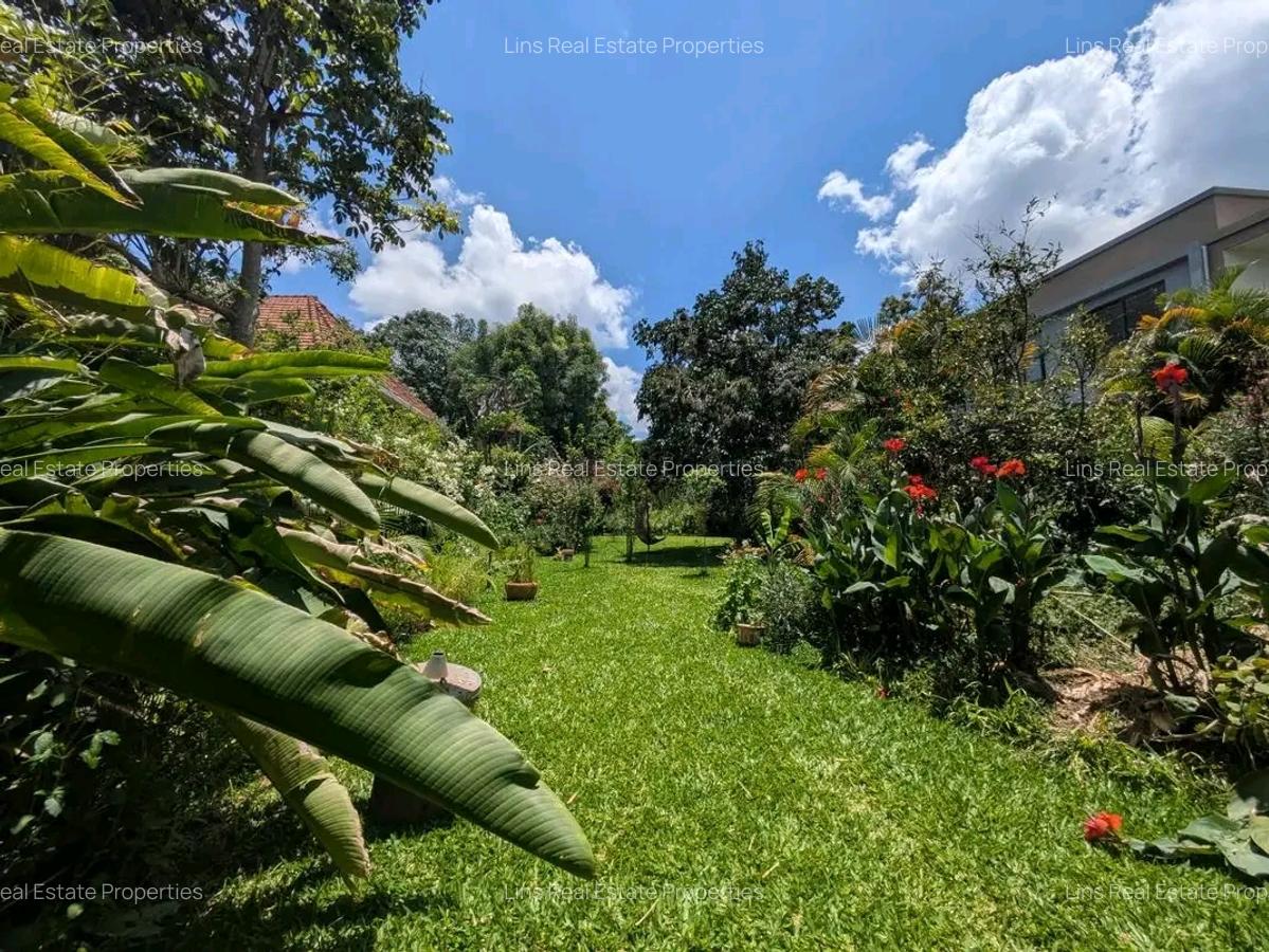 4 Bed Townhouse with En Suite in Runda - 1