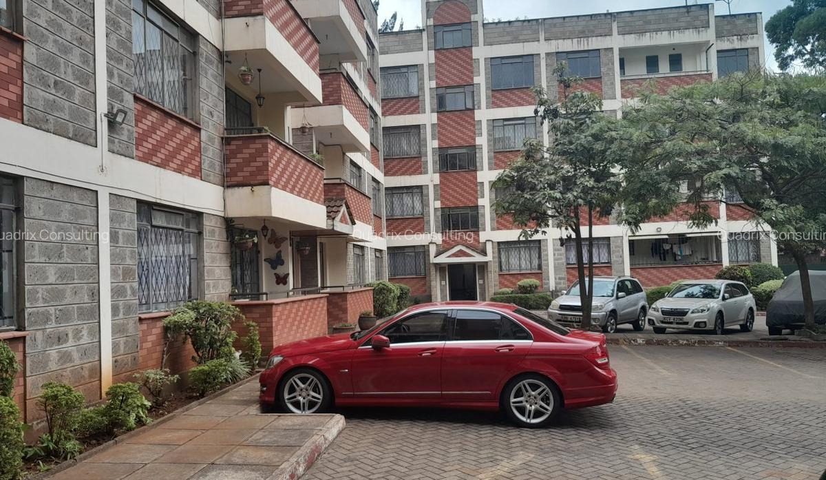 Serviced 2 Bed Apartment with En Suite at Argwings Kodheck Road - 4