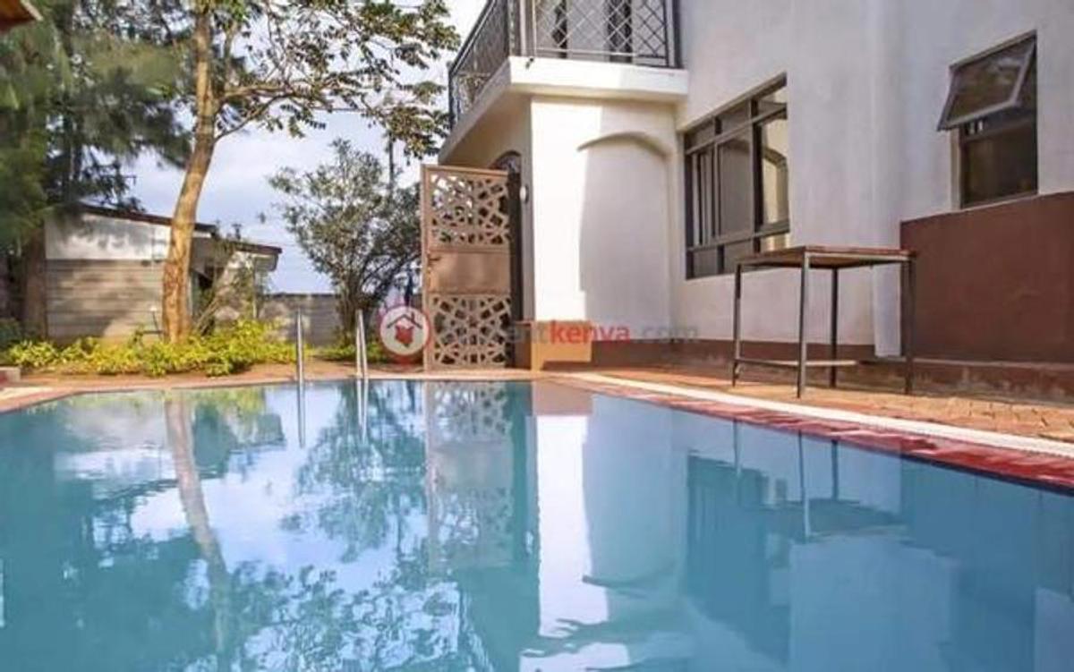 7 Bed Townhouse with En Suite at Karen - 20