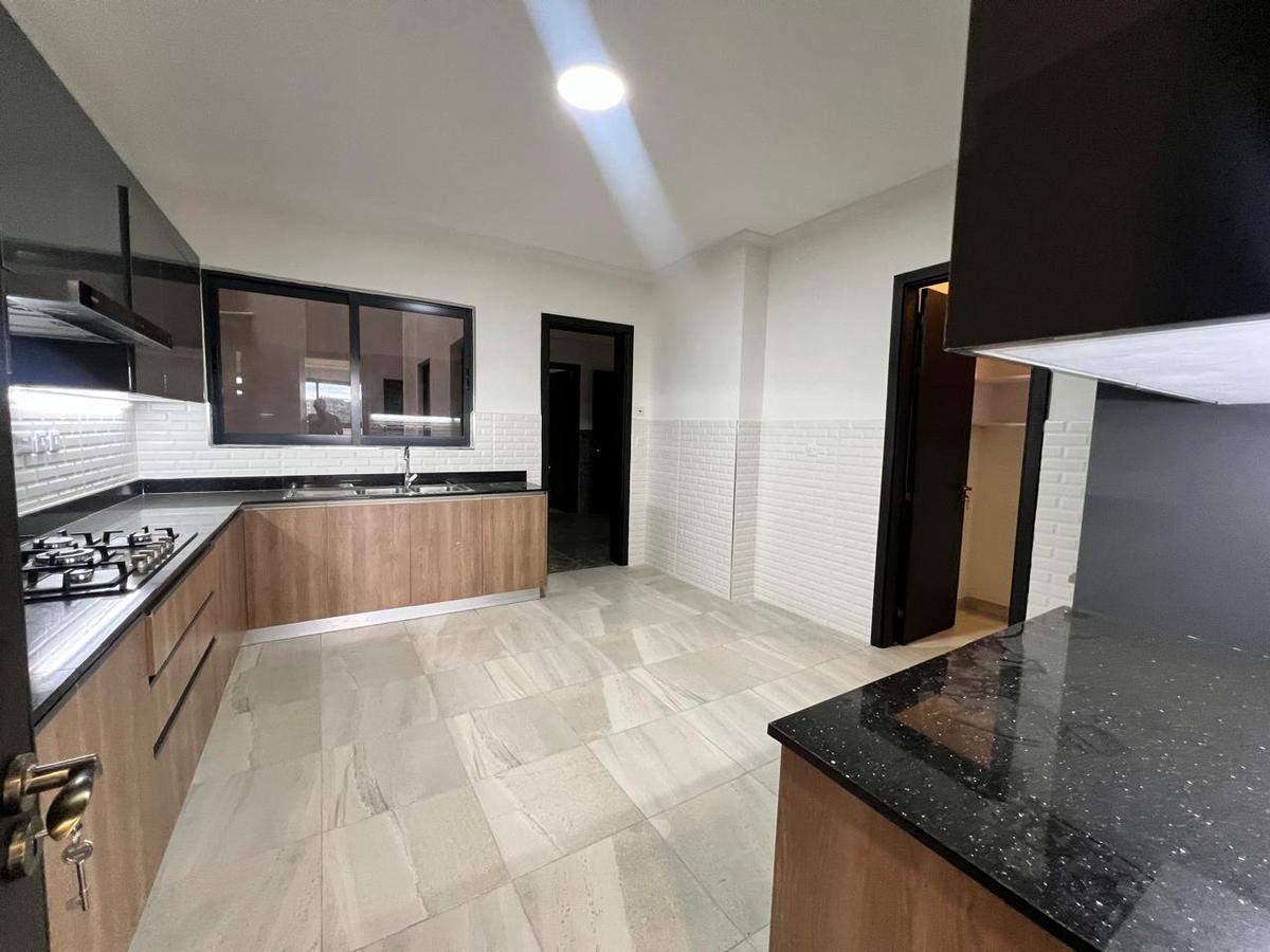 4 Bed Apartment with Swimming Pool in Kileleshwa - 10