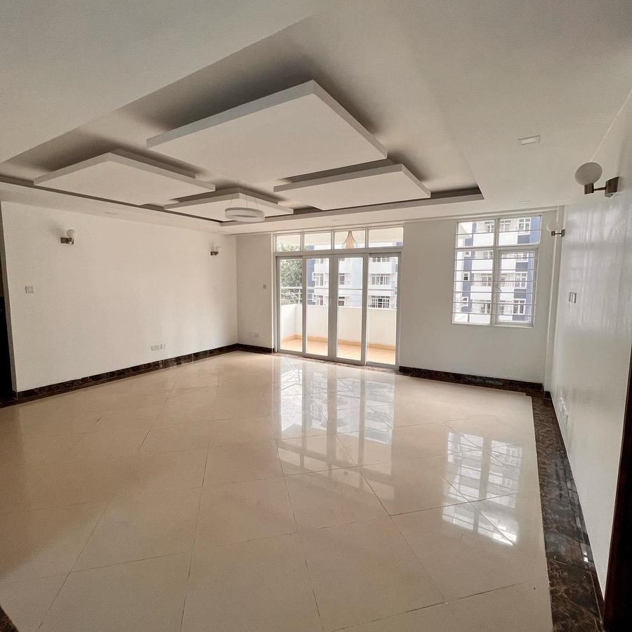 3 Bed Apartment with En Suite in Lavington - 4