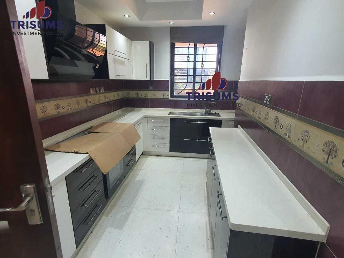 5 Bed Apartment with En Suite in Westlands Area - 9