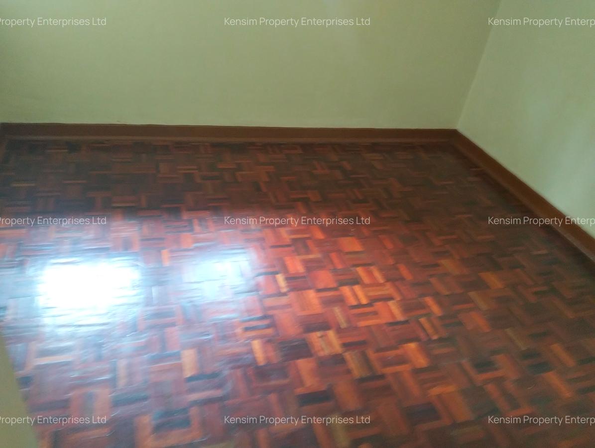 4 Bed House with En Suite in Loresho - 13