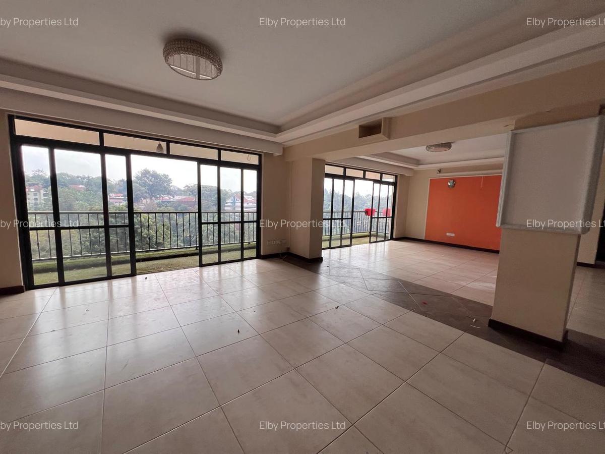 Serviced 6 Bed Apartment with En Suite in Parklands - 20