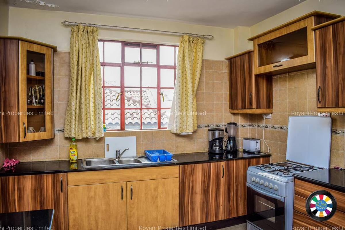 Furnished 4 Bed Apartment with En Suite in Riverside - 5