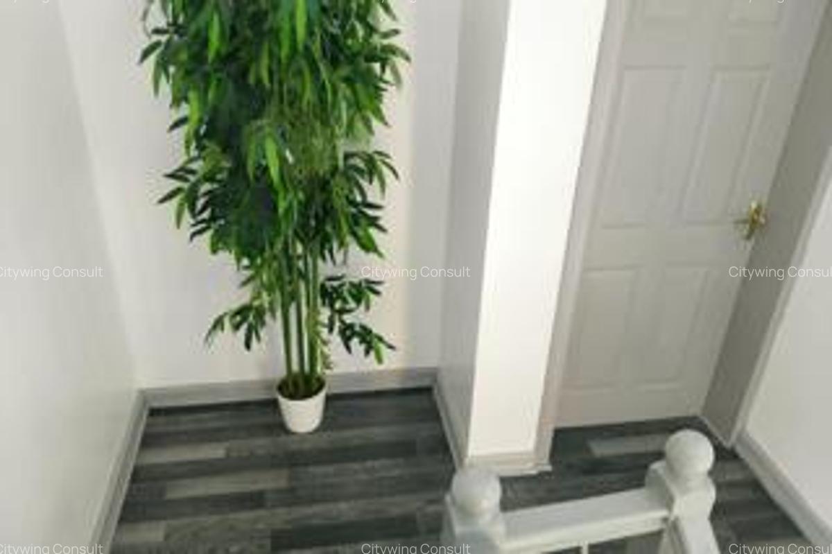 4 Bed Villa with En Suite at Loresho - 18