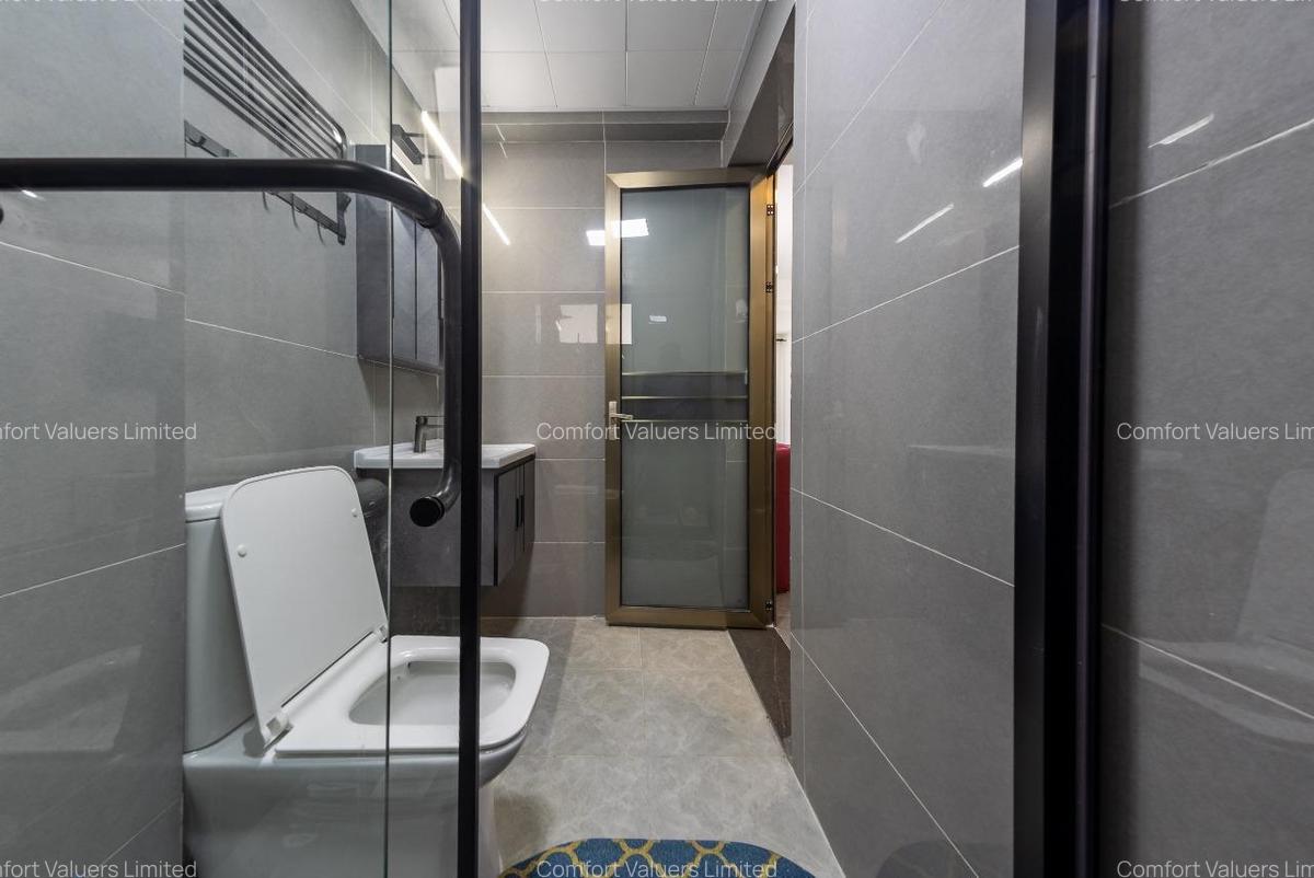 Serviced 1 Bed Apartment with En Suite at Riverside Drive - 12