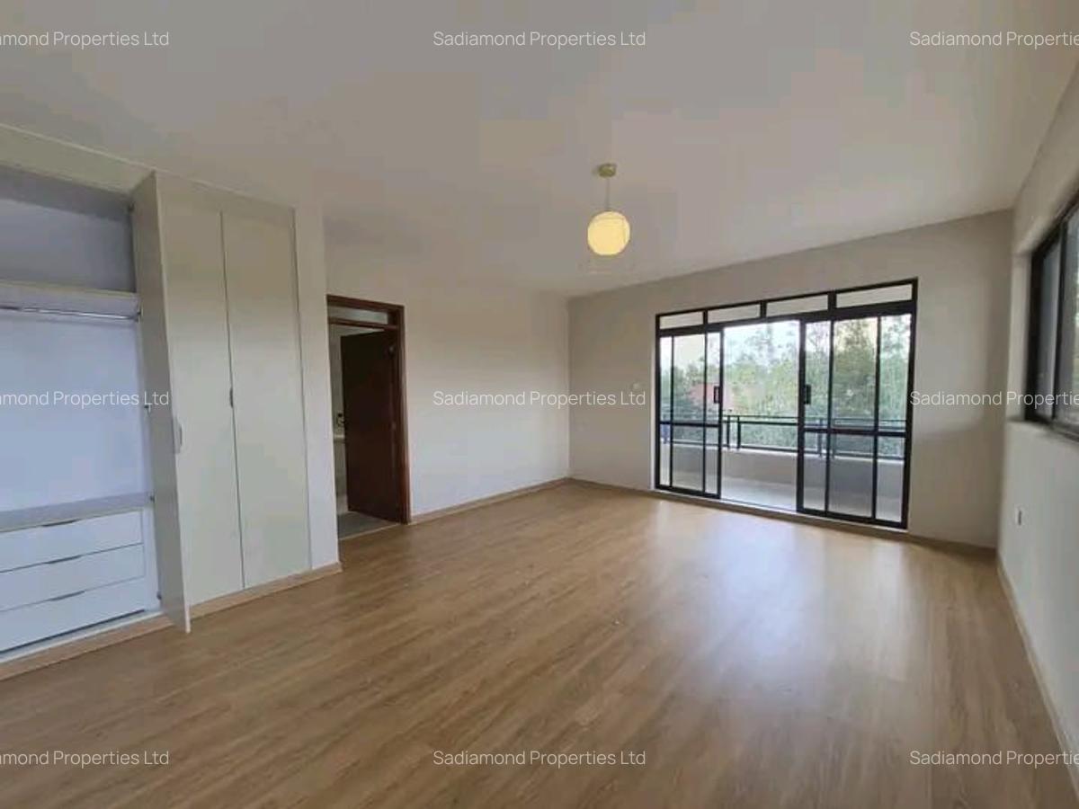 5 Bed House with En Suite in Karen - 4