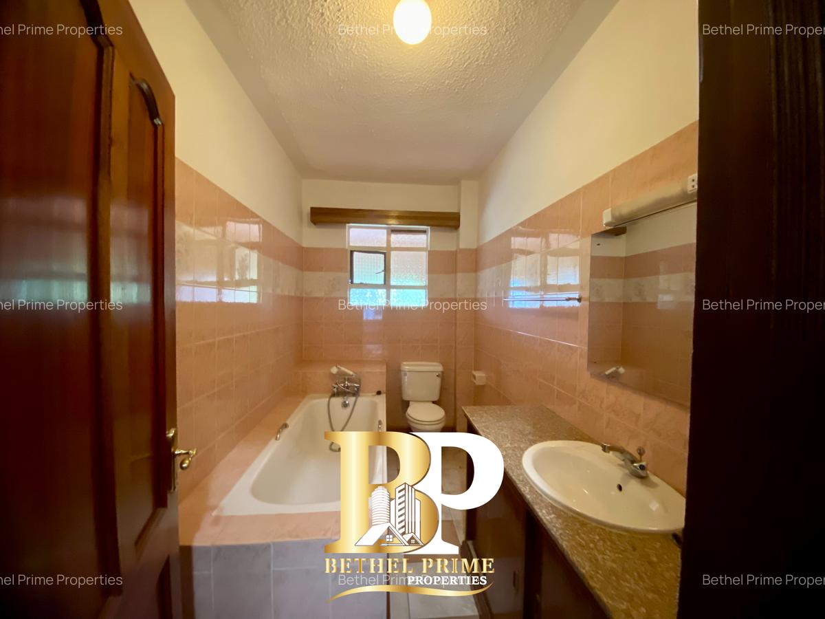 5 Bed House with En Suite in Nyari - 20