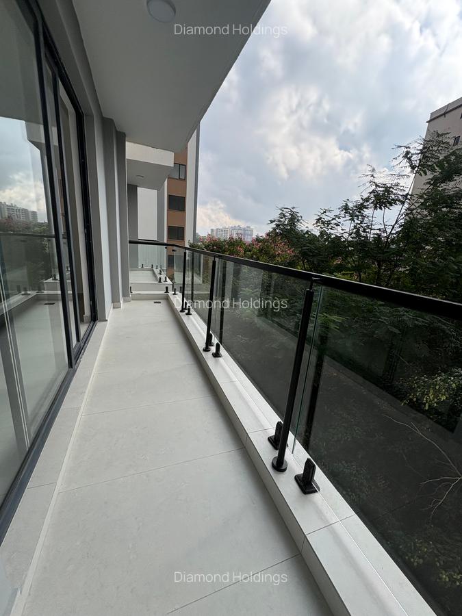 2 Bed Apartment with En Suite in Brookside - 1