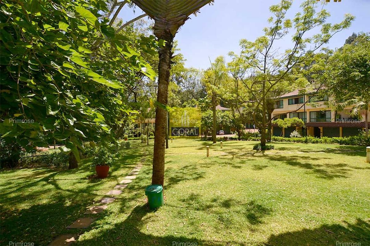 3 Bed Townhouse in Brookside - 5