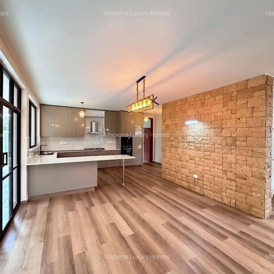 6 Bed House with En Suite at Mukoma - 4