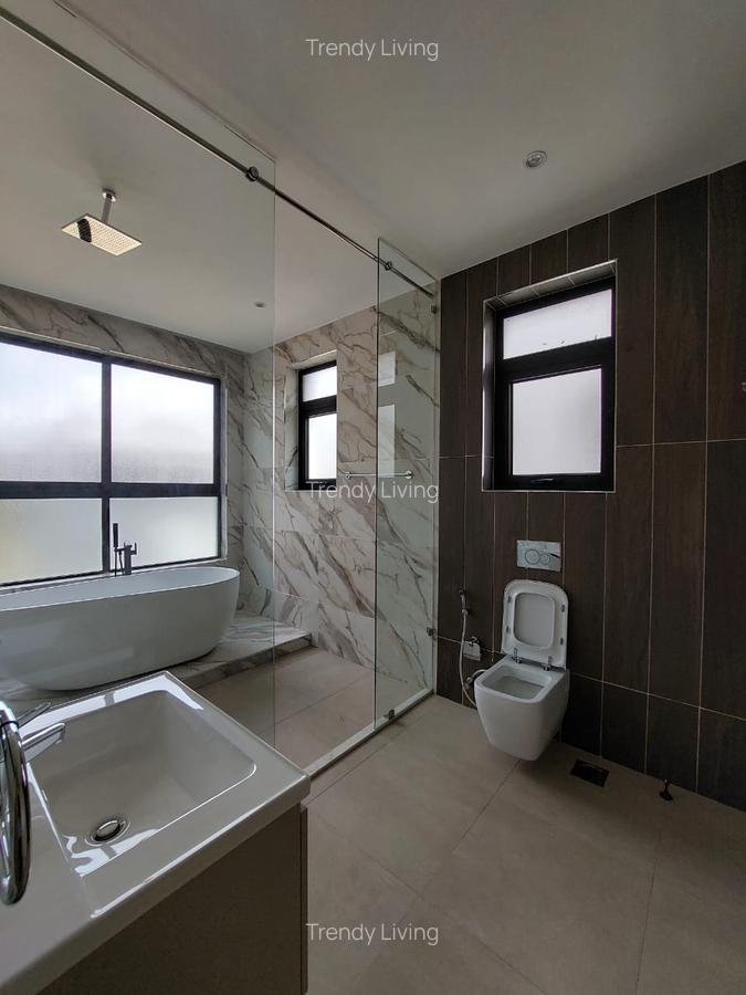 4 Bed Townhouse with En Suite at St Austin - 6