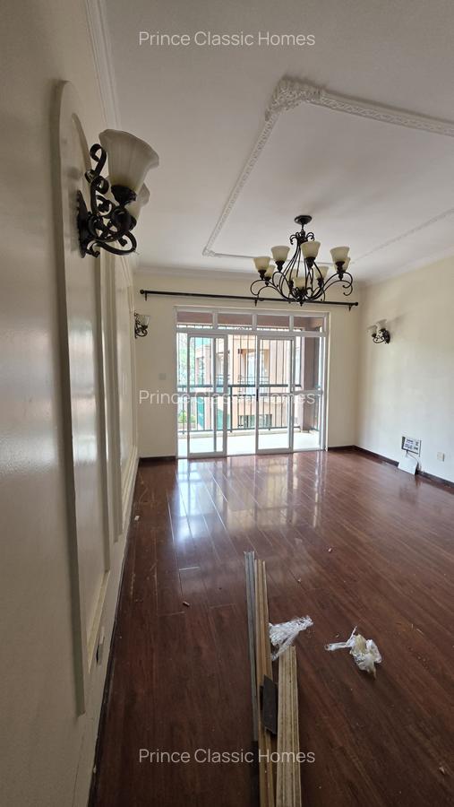3 Bed Apartment with En Suite in Lavington - 4