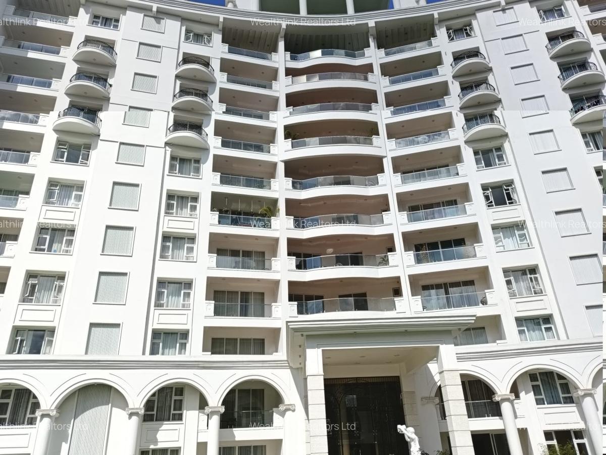 3 Bed Apartment with En Suite at Parklands - 11