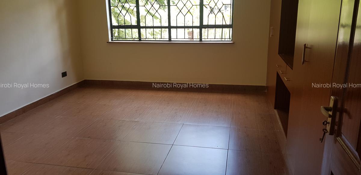 4 Bed Townhouse with En Suite at Ruaka Road - 10