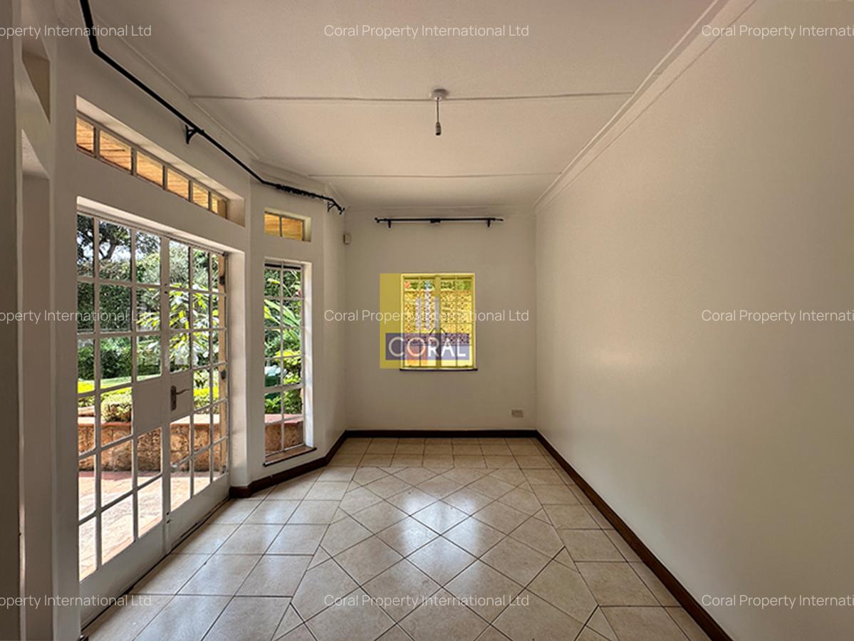 5 Bed House in Rosslyn - 7