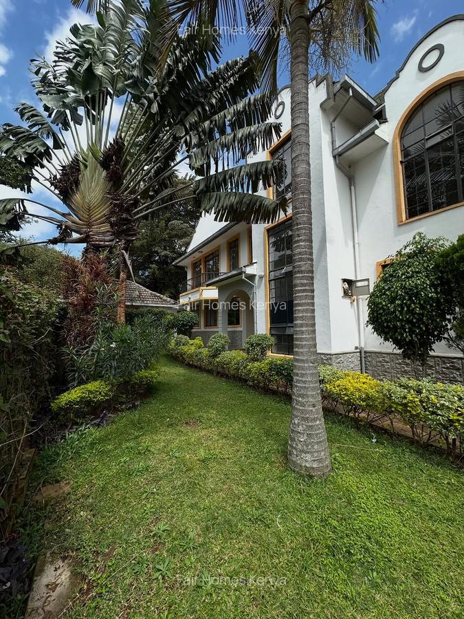 4 Bed Townhouse with En Suite at Lavington Green - 1