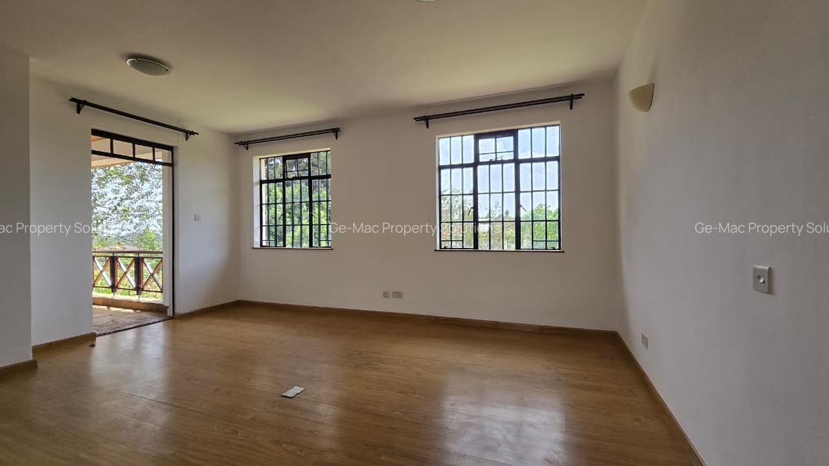 4 Bed House with En Suite in Runda - 12