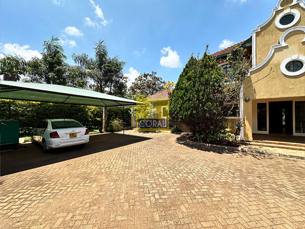 5 Bed Townhouse with En Suite in Runda - 17