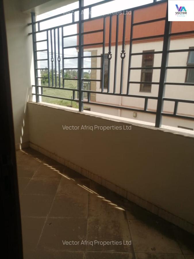 5 Bed Townhouse with En Suite in Syokimau - 14