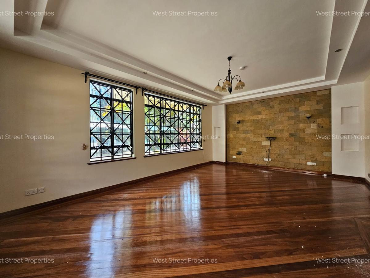 5 Bed Apartment with En Suite at Lavington - 3