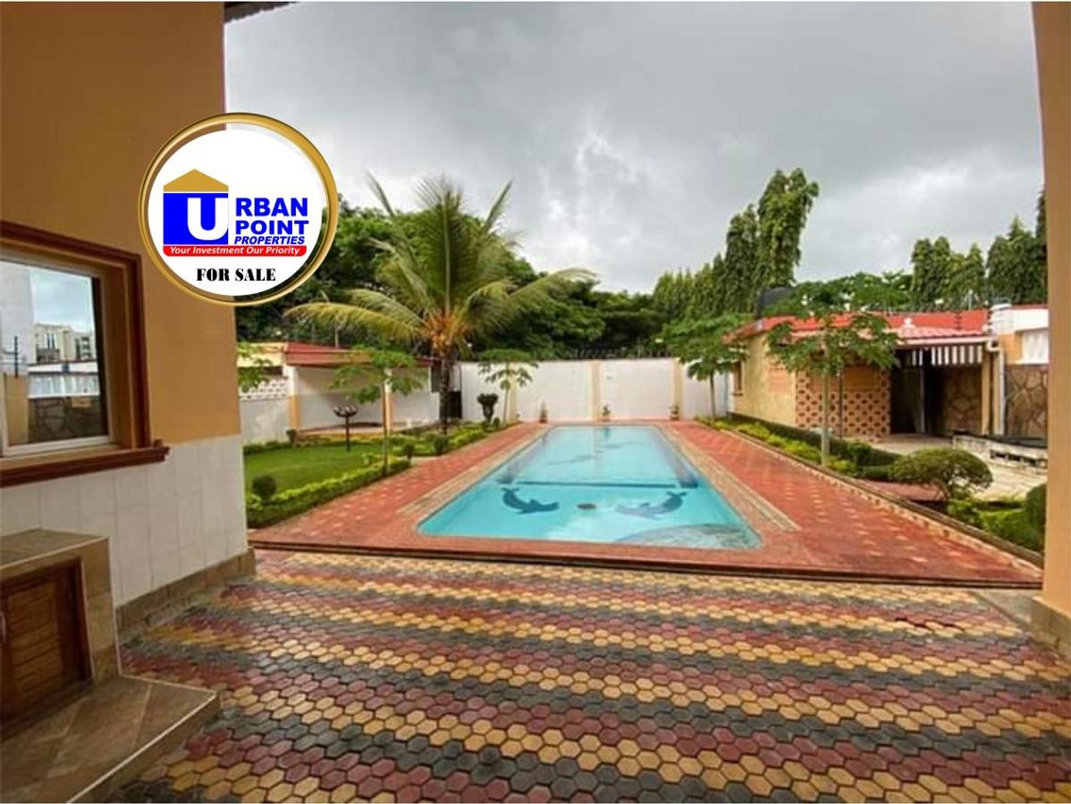 4 Bed House with En Suite in Nyali Area - 12