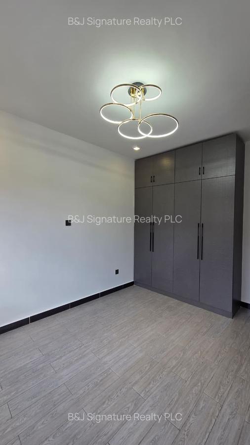 2 Bed Apartment with En Suite in Lavington - 17