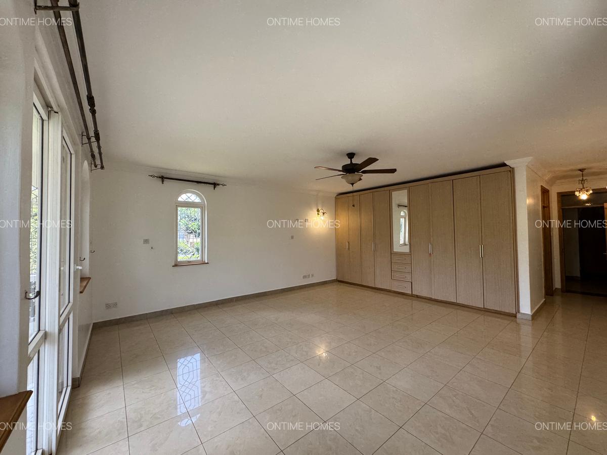 5 Bed House with En Suite at Runda - 9