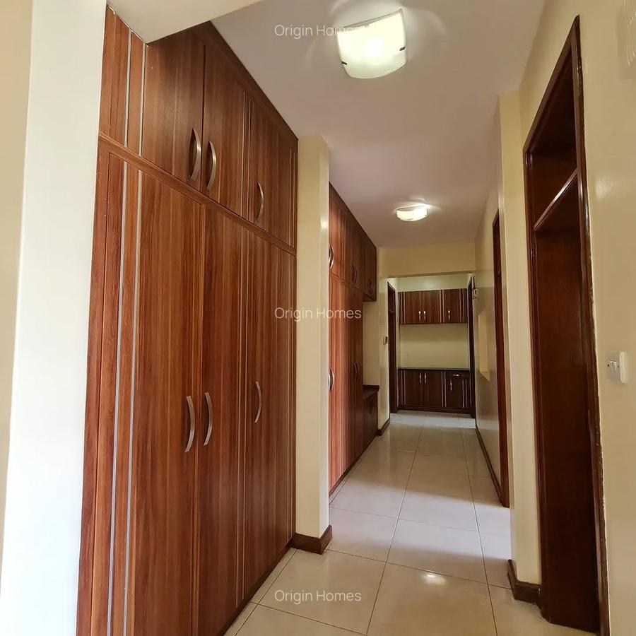 3 Bed Apartment with En Suite at Parkland - 17