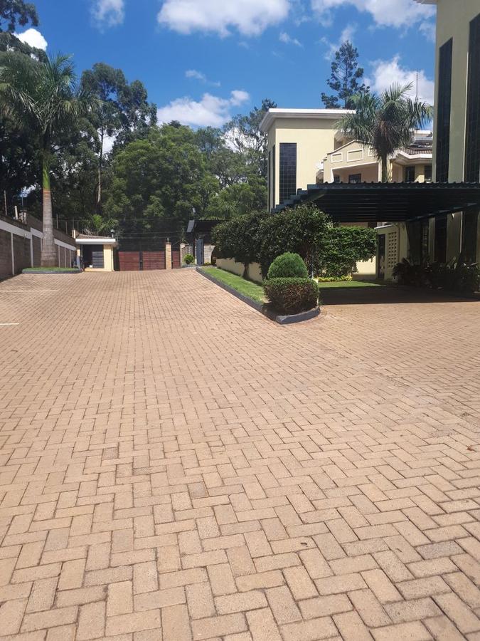 5 Bed Townhouse in Lavington - 8