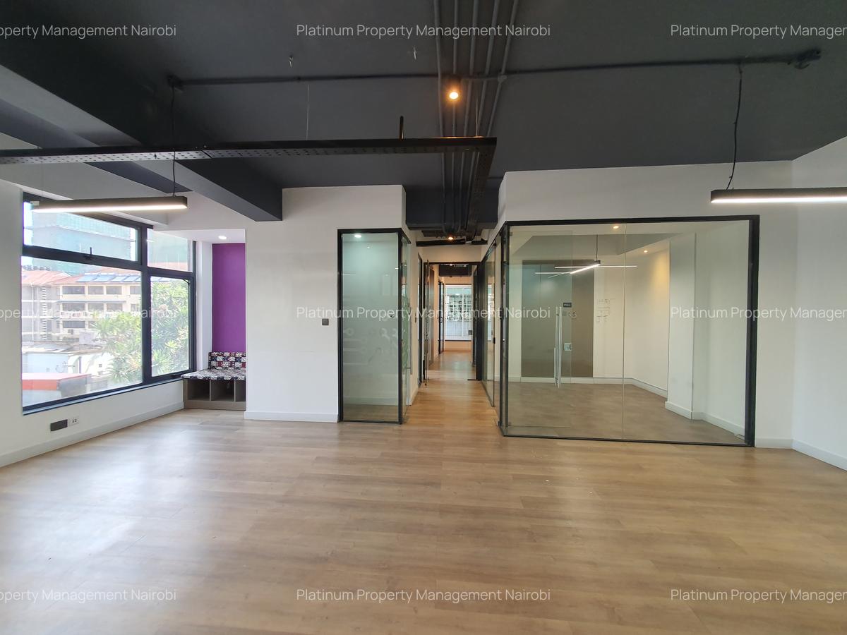 2,030 ft² Commercial Property with Service Charge Included at Parklands Rd - 11