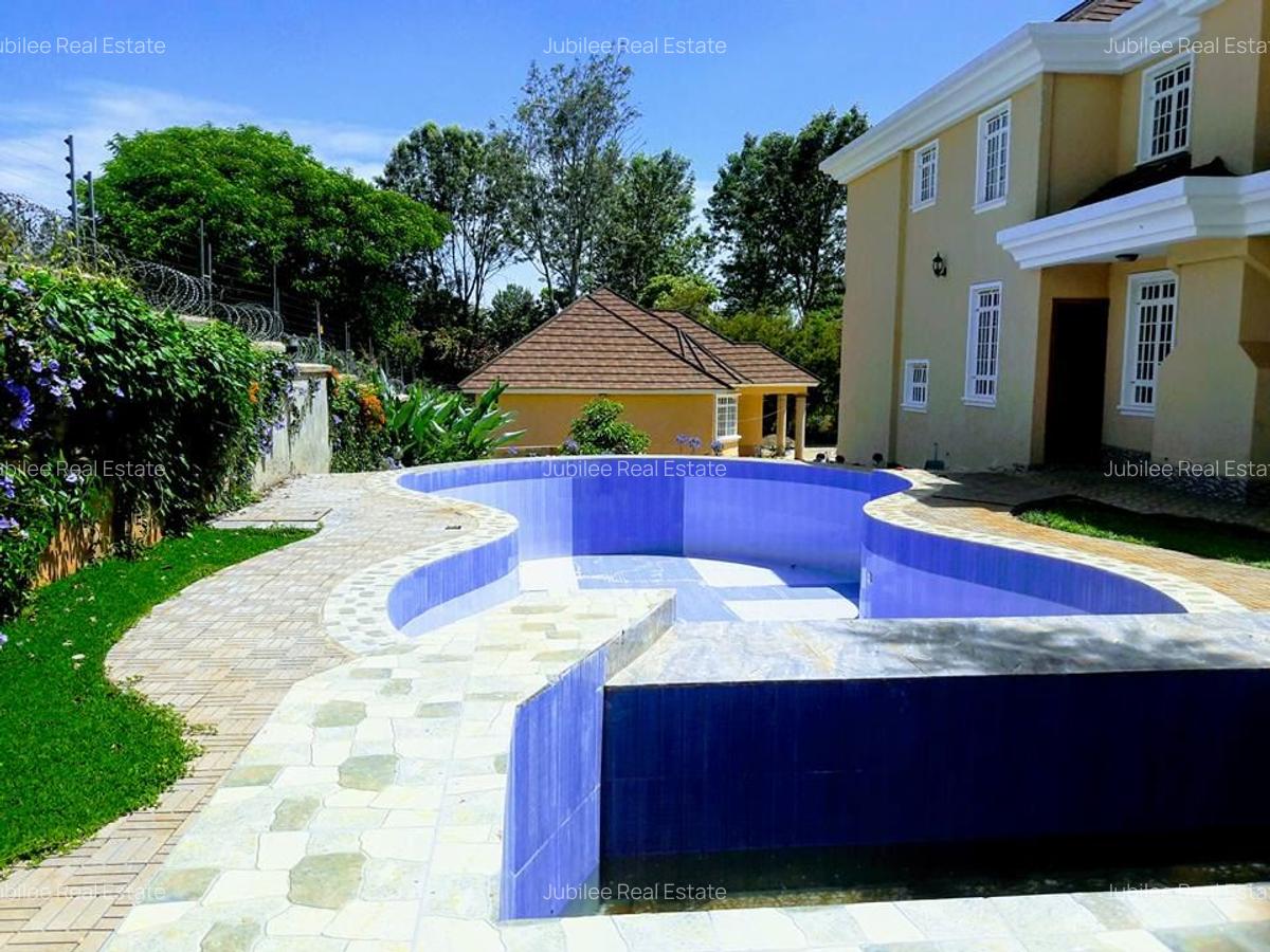 7 Bed House with En Suite in Runda - 8