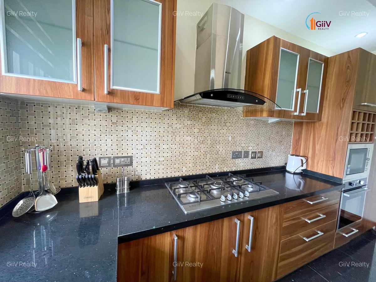 Serviced 2 Bed Apartment with En Suite in Runda - 9