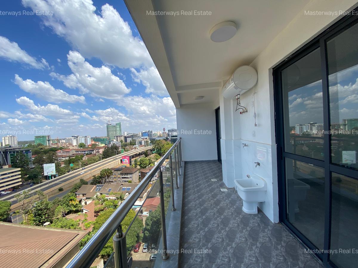 3 Bed Apartment with En Suite in Westlands Area - 2