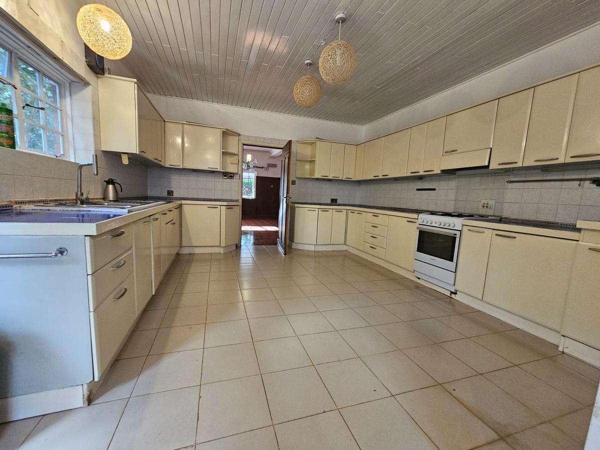 4 Bed House with En Suite in Muthaiga - 7