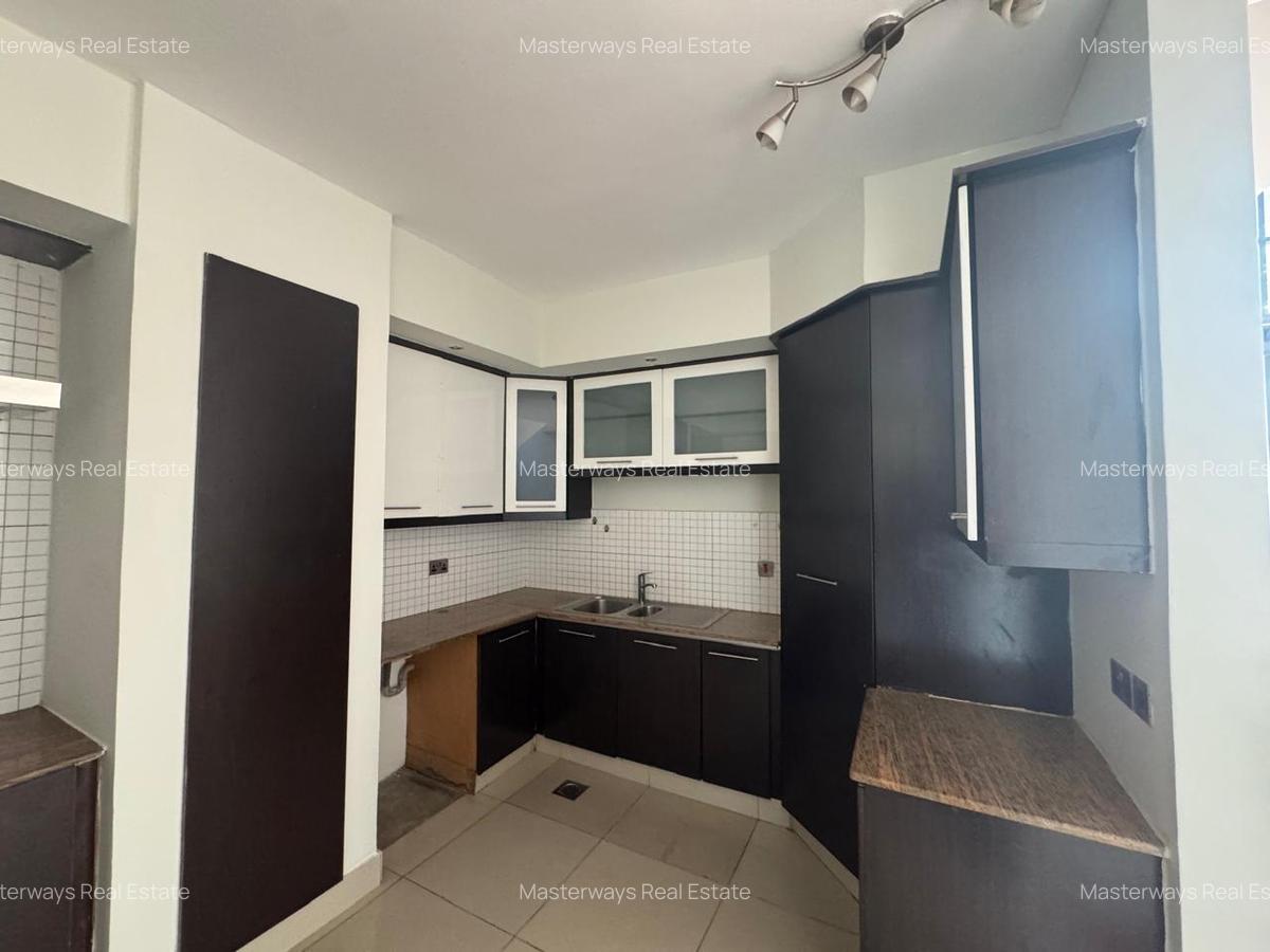 3 Bed Apartment with En Suite in Westlands Area - 8