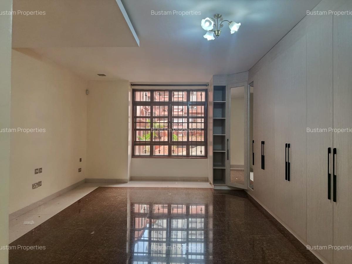 4 Bed Apartment with En Suite in Lavington - 5