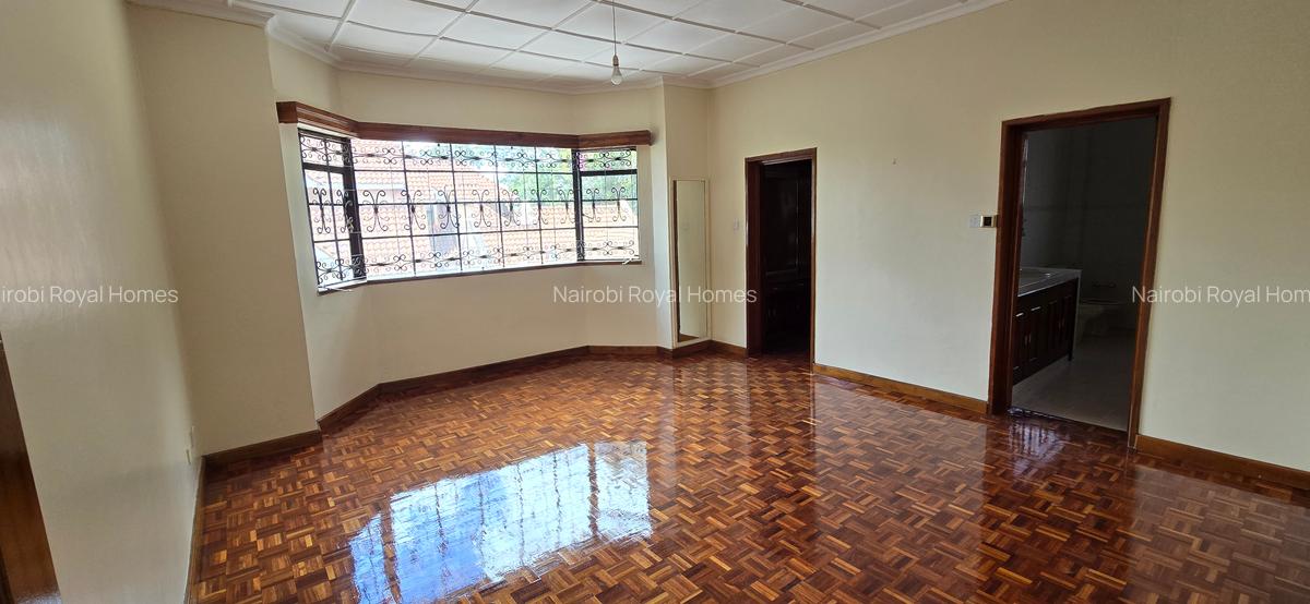 4 Bed Townhouse with En Suite at Lavington Green - 9