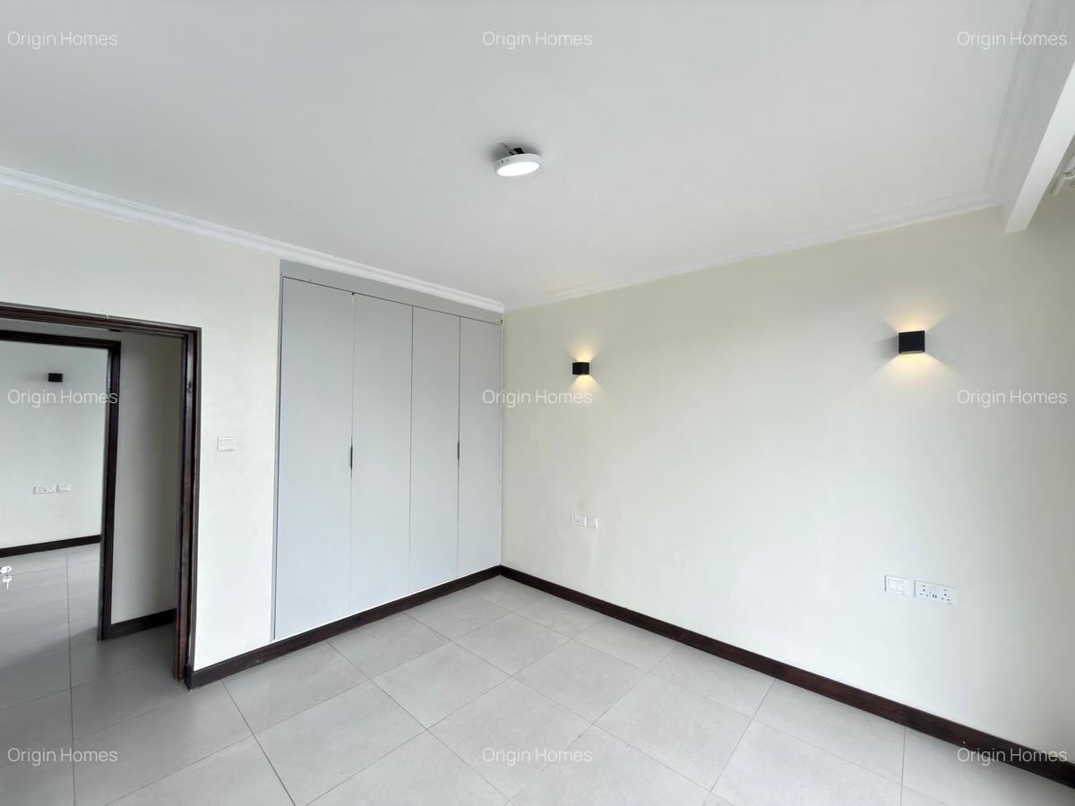 3 Bed Apartment with En Suite in Mombasa Road - 16