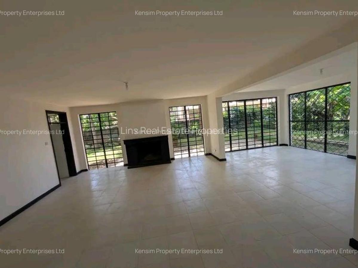4 Bed Townhouse with En Suite in Lavington - 5