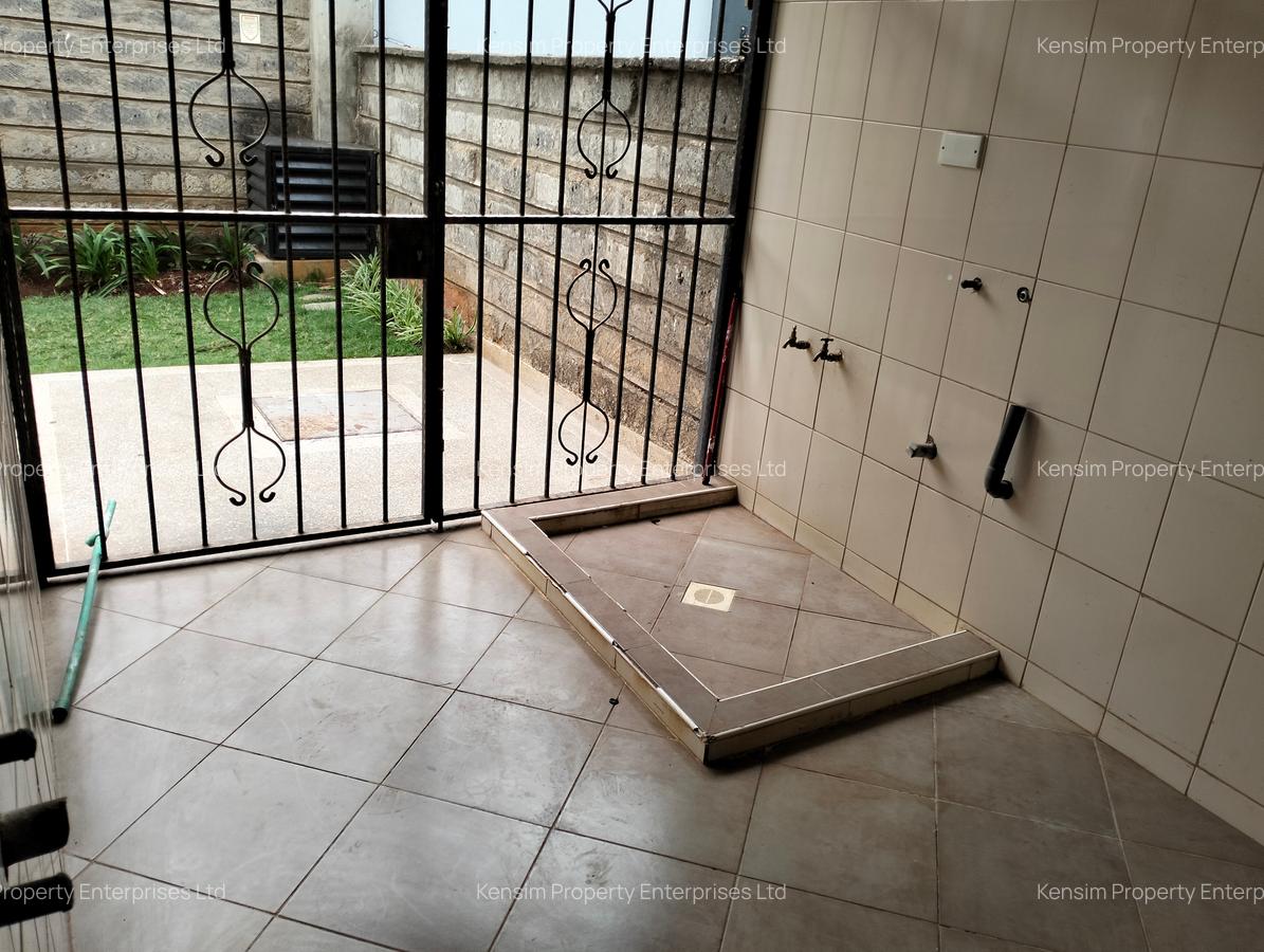 5 Bed Townhouse with En Suite in Westlands Area - 10